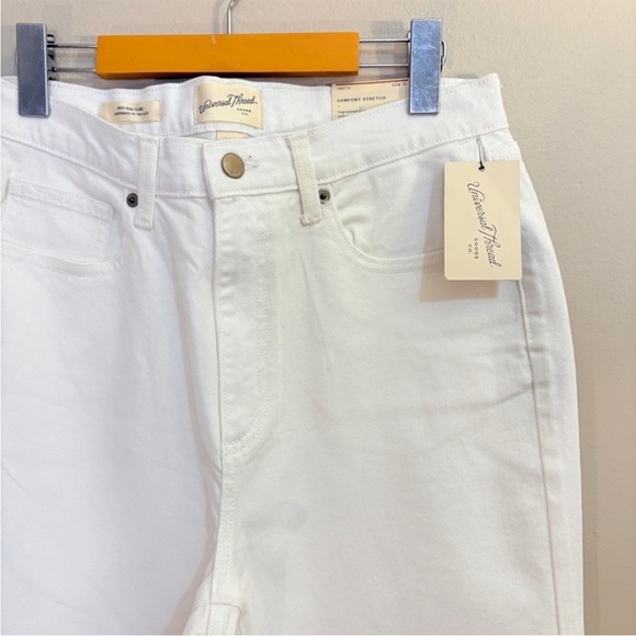 Universal Threads White High Rise Flare Jeans NWT Sz10 - Picture 7 of 16